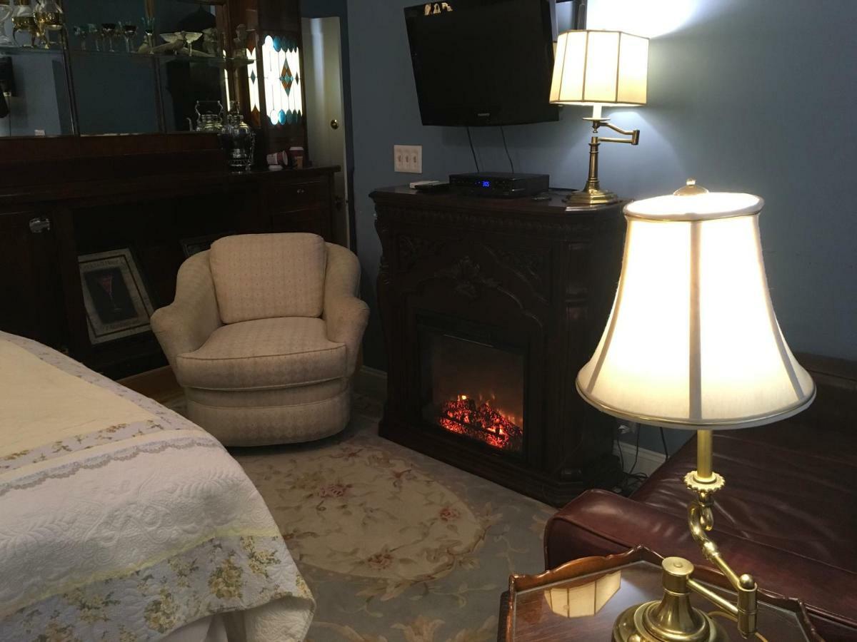 The Red Hook Country Inn, An "Old Rhinebeck" Bed & Breakfast Екстериор снимка